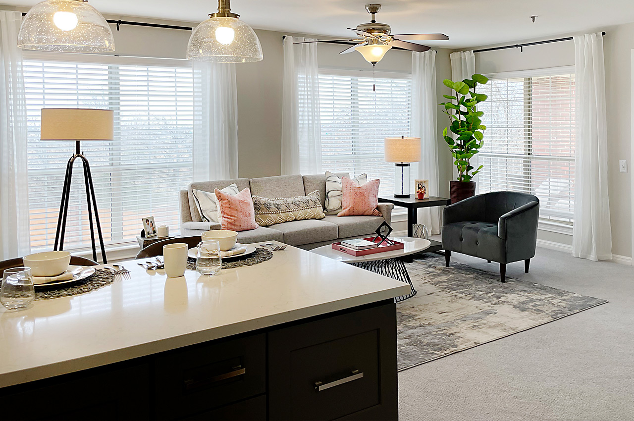 Photos The Watermark at Broadway Cityview